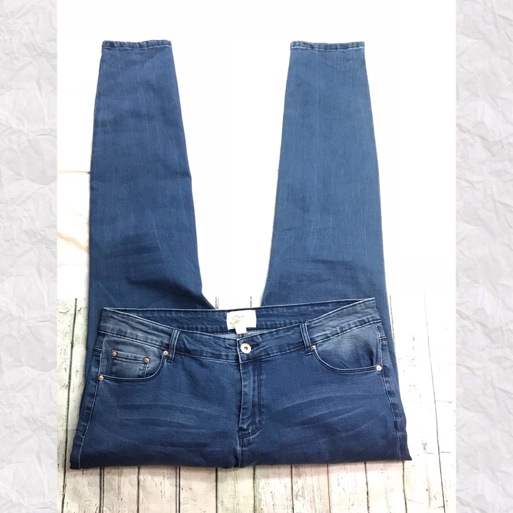 Simply Emma Distressed Denim Jeans Size 18W